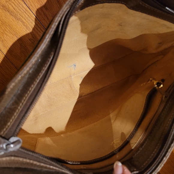 Authentic Vintage Gucci Shoulder Bag - Picture 7 of 14